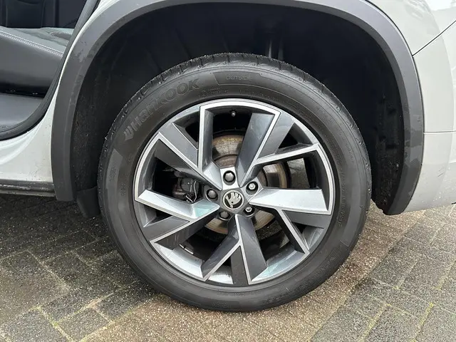 Škoda Kodiaq 1.5 TSI Sportline Business 2023 Benzine 13