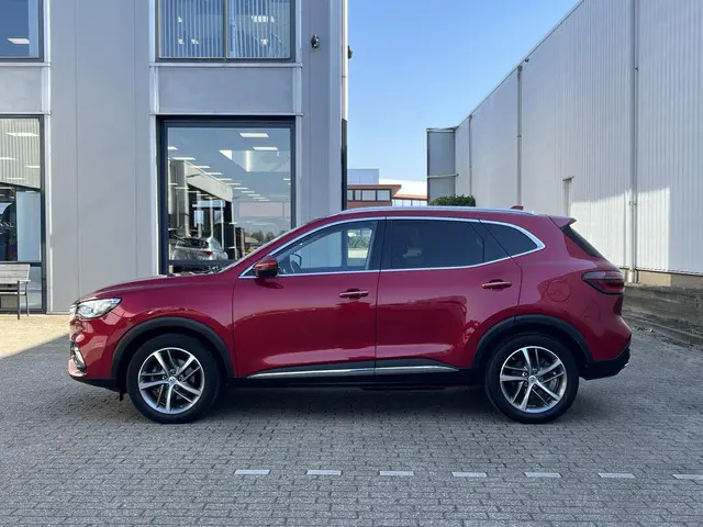 MG EHS 1.5 TGDI Edition1 2021 Hybride Benzine 12