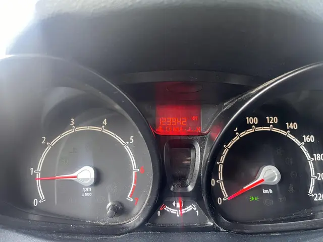 Ford Fiesta 1.25 ST LINE 82 PK 2012 Benzine 12