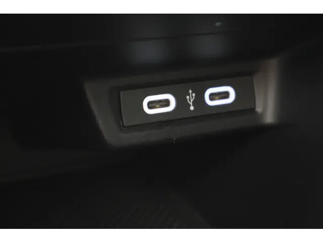 Volkswagen Polo 1.0 TSI Life 2023 Benzine 44