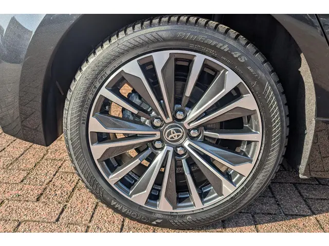 Toyota Corolla Hybrid 140 Dynamic 2024 Hybride Benzine 7