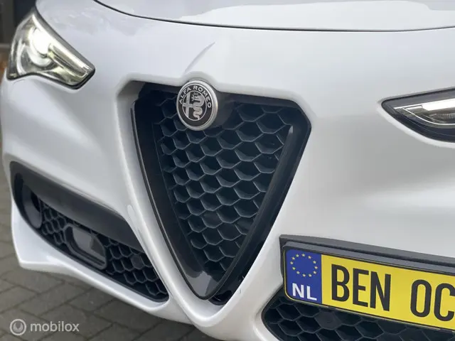 Alfa Romeo Stelvio 2.0 T AWD Veloce BOMVOLL!! 2018 Benzine 6