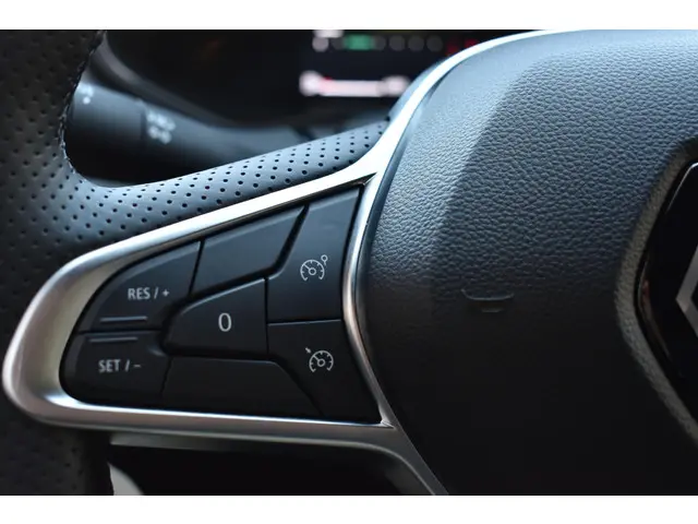 Renault Clio TCe 90 GPF techno 2024 Benzine 20