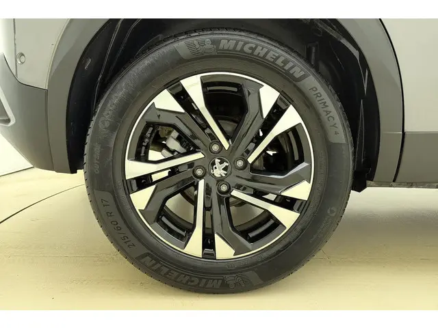 Peugeot 2008 1.2 PureTech GT-Line 2020 Benzine 13