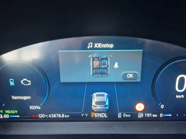 Ford Kuga 2.5 PHEV Active X 2025 Hybride Benzine 23