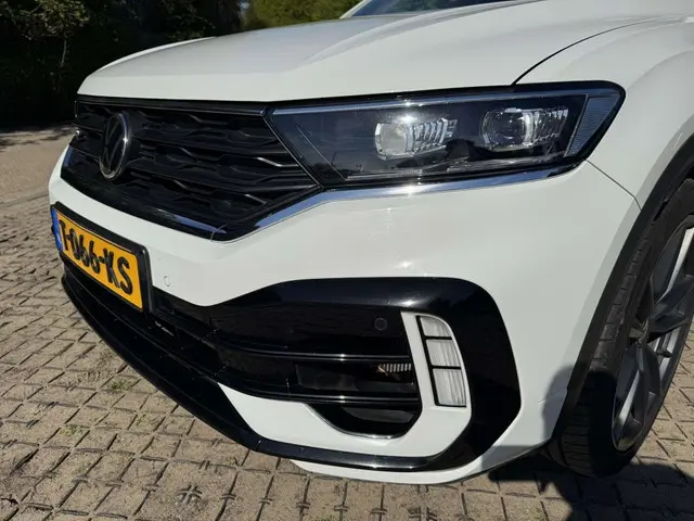 Volkswagen T-Roc 2.0 TSI 4Motion R 2021 Benzine 25