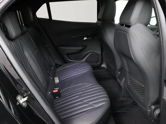 Peugeot e-2008 EV GT 50 kWh 2020 Elektrisch 27