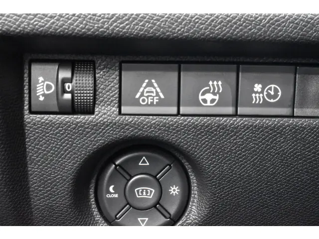 Citroën ë-C4 Shine 50 kWh 2021 Elektrisch 13