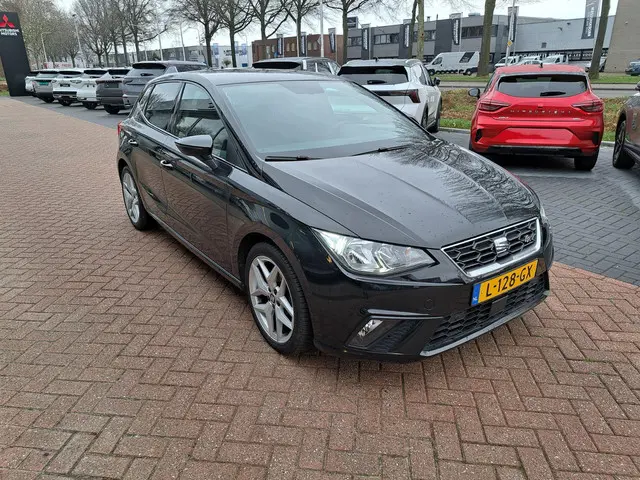 SEAT Ibiza 1.0 TSI FR Business Intense 2021 Benzine 6
