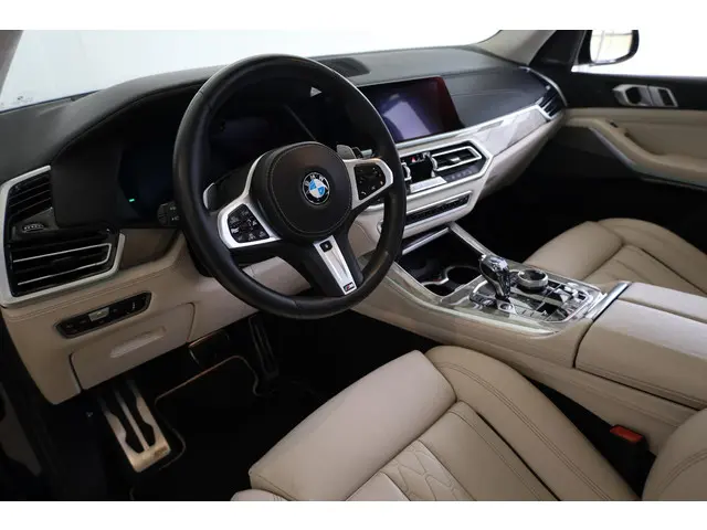 BMW X5 xDrive45e 2021 Hybride Benzine 7