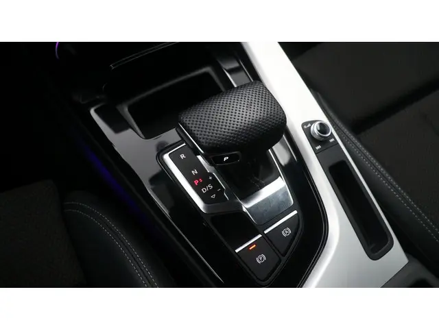 Audi A4 Avant 40 TFSI 204Pk S Edition 2022 Benzine 31