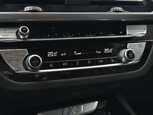 BMW iX3 Aut. Executive 80kWh 2021 Elektrisch 34