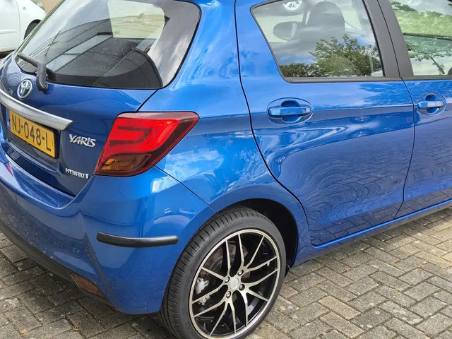 Toyota Yaris 2