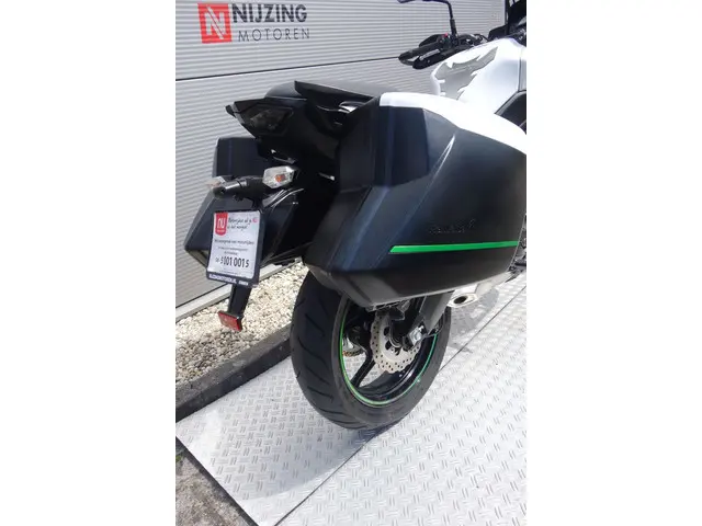 Kawasaki Versys 650 GRAND TOURER 2018 Benzine 11