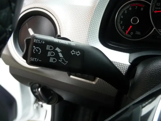 Volkswagen up! 1.0 BMT high up! 2019 Benzine 18