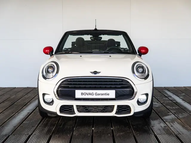 MINI Cooper Cabrio Aut. 2017 Benzine 3