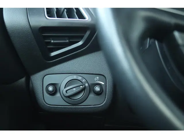 Ford C-MAX 1.5 TITANIUM 2016 Benzine 24