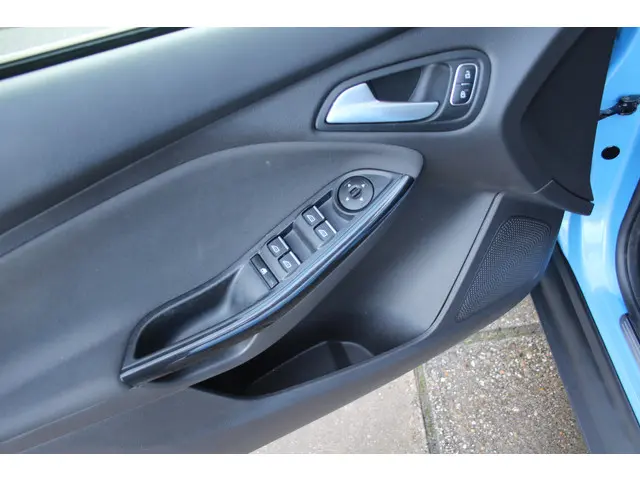 Ford Focus 1.0 126 Pk Titanium HB 2016 Benzine 22