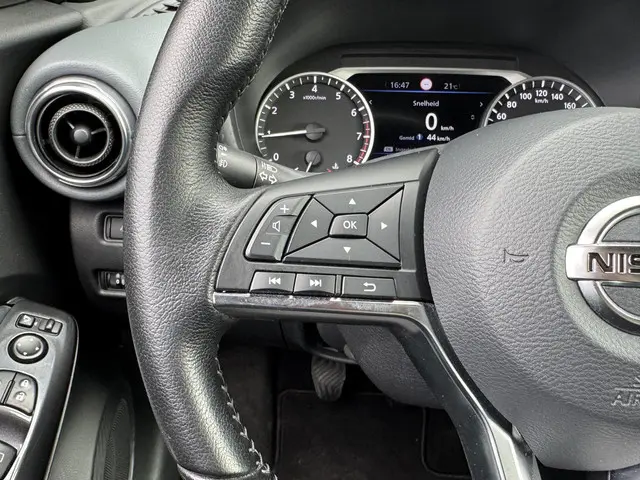 Nissan Juke 1.0 DIG-T N-CONNECTA 2020 Benzine 19