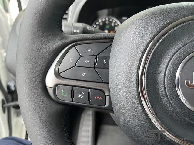 Jeep Renegade 1.3T Limited|Navi|Beats|19 inch 2019 Benzine 23