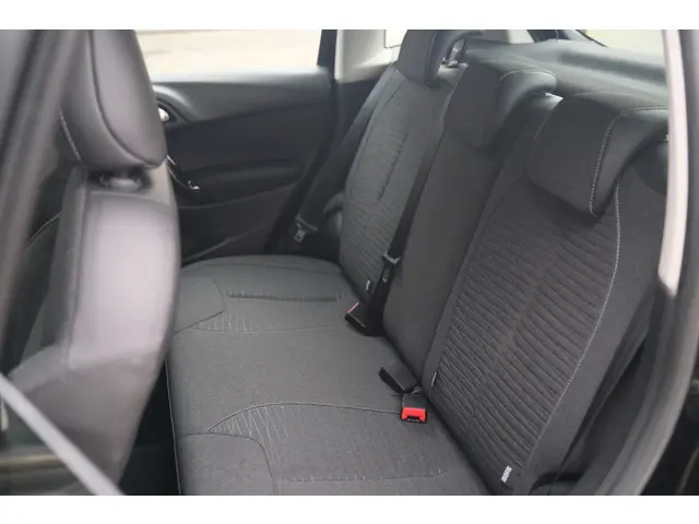 Citroën C3 PT 82 Selection 2016 Benzine 21