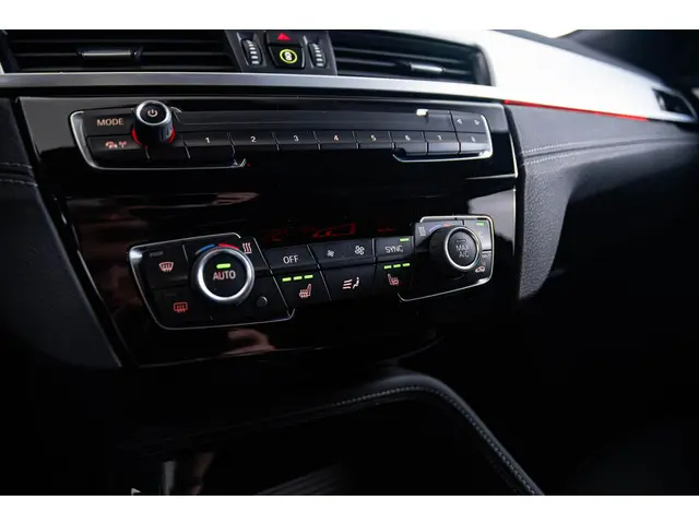 BMW X2 sDrive20i High Executive Edition 2020 Benzine 16