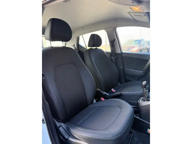 Hyundai i10 1.0i i-Drive GEEN AIRCO!!! 2018 Benzine 17