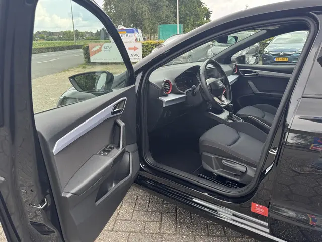 SEAT Ibiza 1.0 EcoTSI FR Plus Connect 2023 Benzine 12