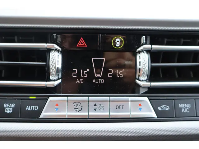 BMW 1 Serie 118i Executive Edition 2019 Benzine 8