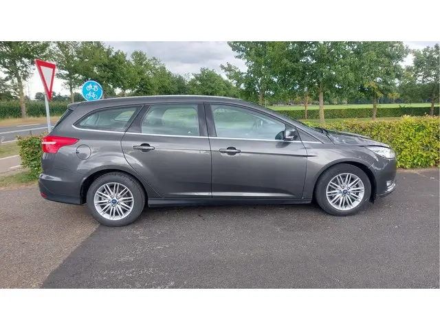 Ford Focus Wagon 1.0 Lease Edition 2017 Benzine 14