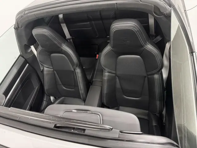 Porsche 911 Cabrio 911 Targa 4 S 2021 Benzine 31