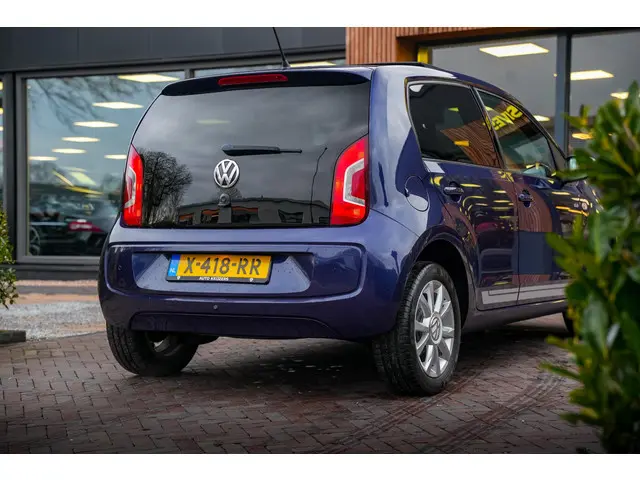 Volkswagen up! 1.0 high up! 2015 Benzine 11