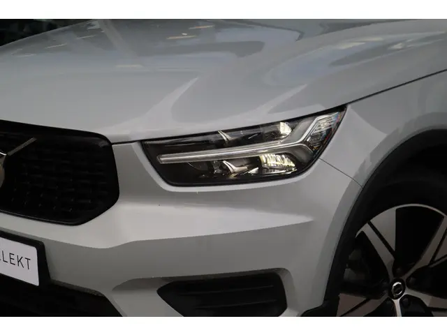 Volvo XC40 3