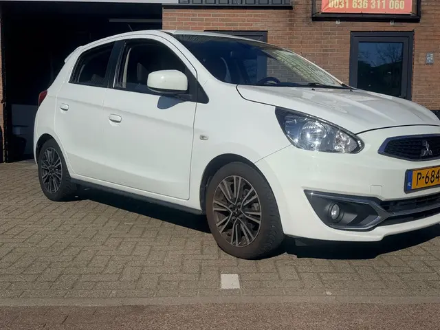 Mitsubishi Space Star 1.2 Instyle 2017 Benzine 4