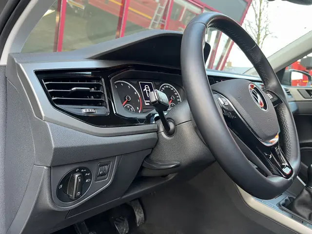 Volkswagen Polo 1.0 MPI Comfortline 2021 Benzine 11