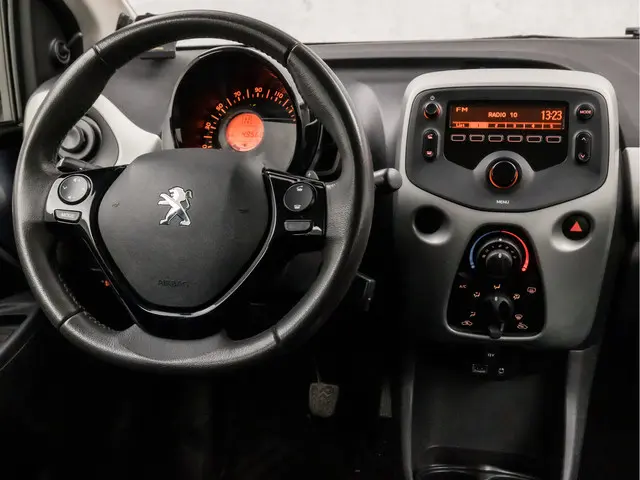 Peugeot 108 1.0 VTi Sport 2014 Benzine 7