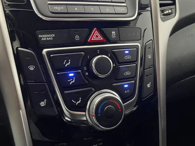 Hyundai i30 1.4 AIRCO PDC LMV 2014 Benzine 15