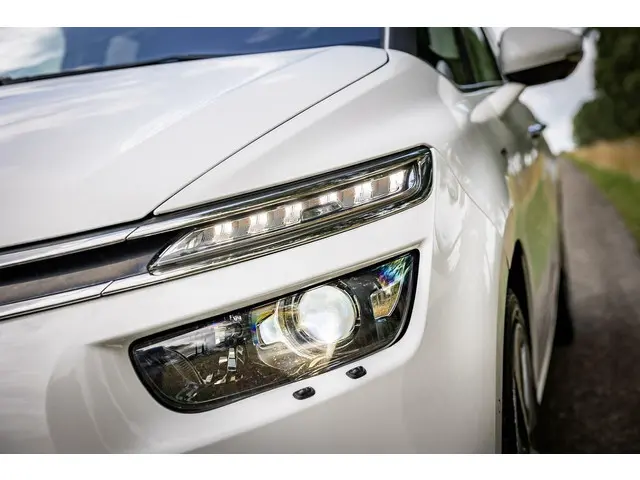 Citroën Grand C4 Picasso 1.6 THP Exclusive 2015 Benzine 25
