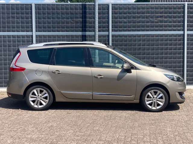 Renault Grand Scénic 1.2 TCe Privilege 2013 Benzine 6
