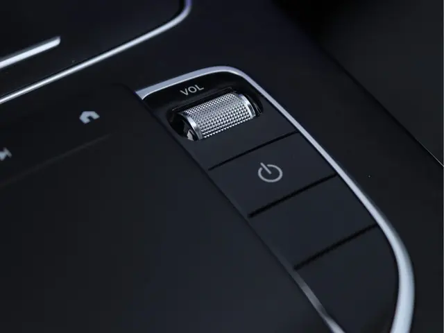 Mercedes-Benz E-Klasse 200 Luxury 2022 Hybride Benzine 79