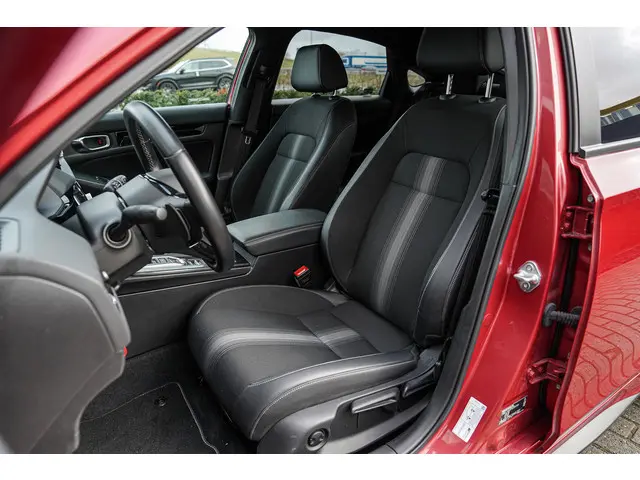 Honda Civic 2.0i e:HEV SPORT 2023 Hybride Benzine 8