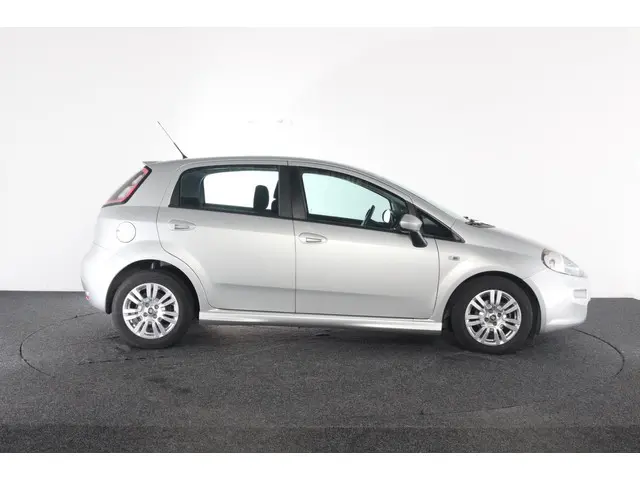 Fiat Punto Evo 0.9 TwinAir Street 2015 Benzine 4