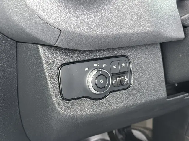 Mercedes-Benz Sprinter 317 1.9 CDI L2H1 2021 Diesel 14