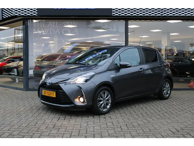 Toyota Yaris 1.5 Hybrid Dynamic 2018 Hybride Benzine 2