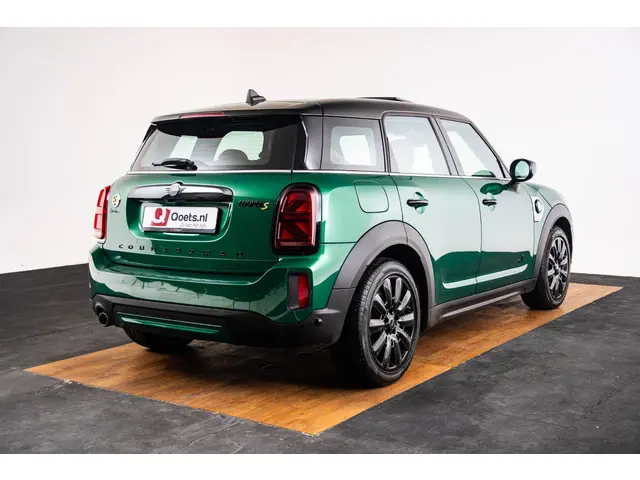 MINI Countryman Cooper SE ALL4 2022 Hybride Benzine 39