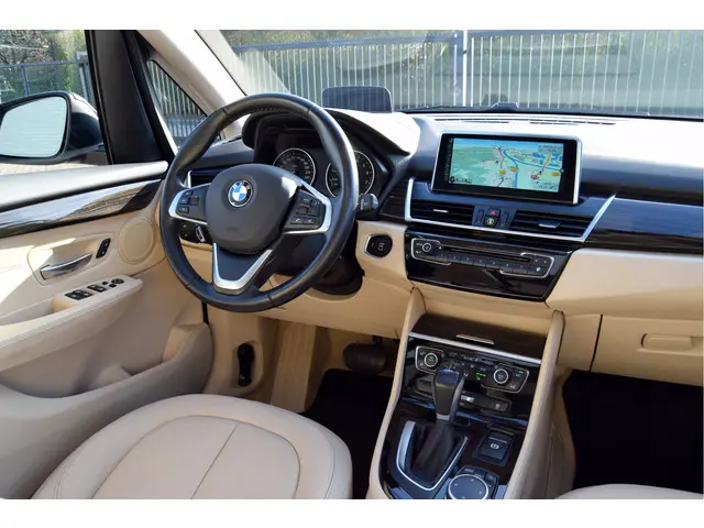 BMW 2 Serie Active Tourer 218i Essential 2015 Benzine 15