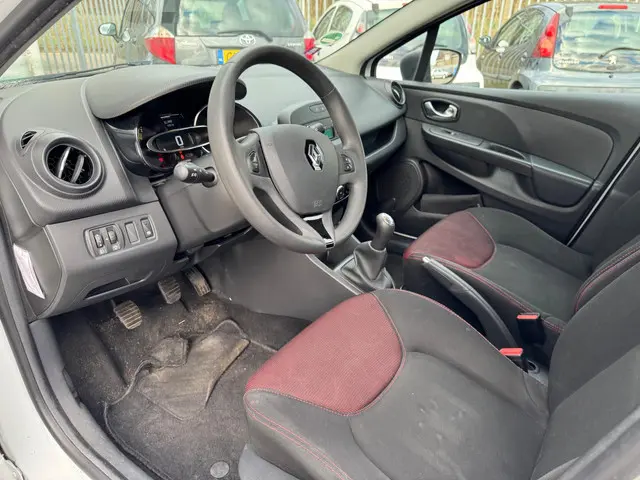 Renault Clio 0.9 TCe Authentique Airco 2015 Benzine 12