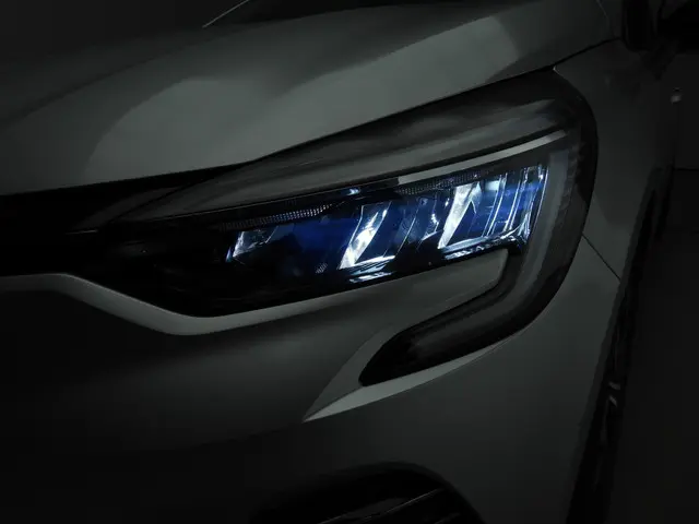 Renault Clio 1.0 TCe 90 Evolution 2023 Benzine 28