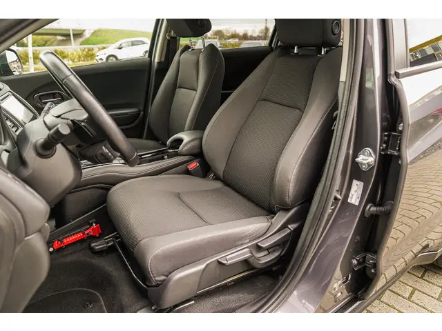 Honda HR-V 1.5i VTEC ELEGANCE 2020 Benzine 8