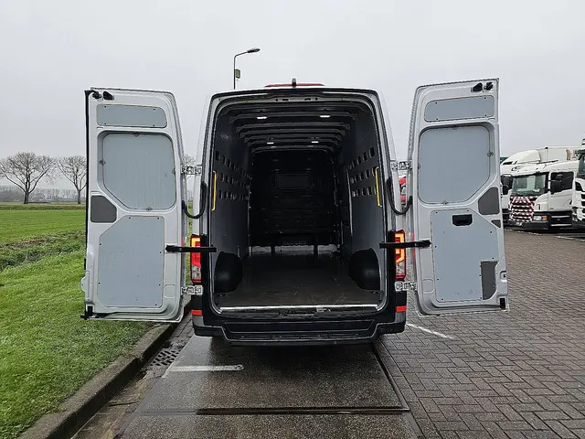 MAN TGE 3.140 2021 Diesel 11